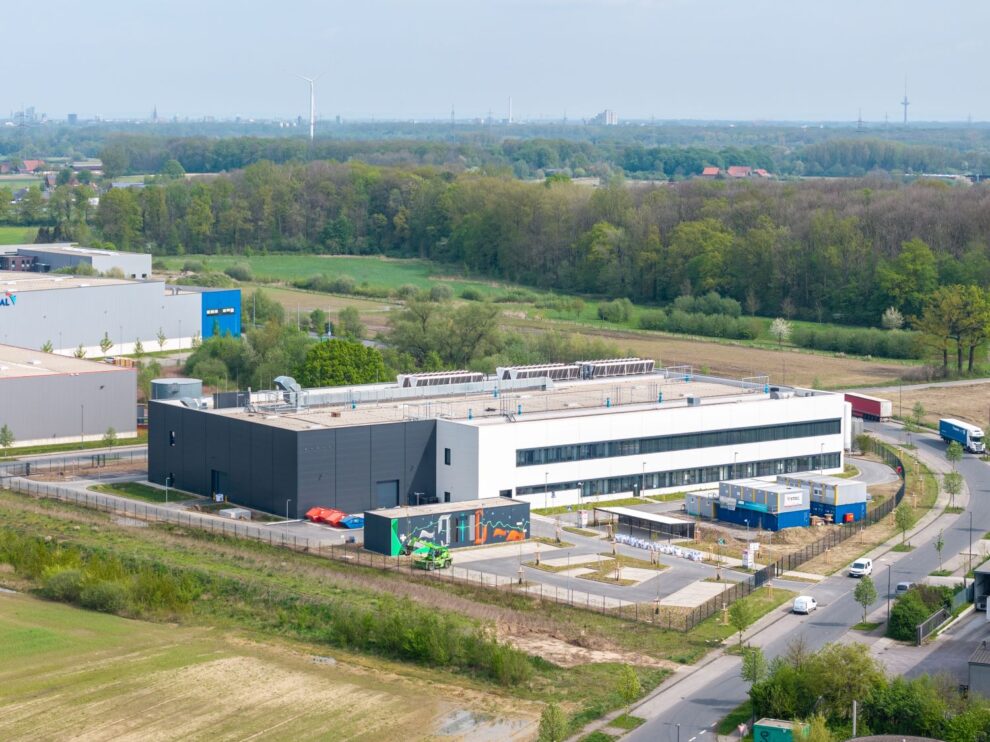 Neue Forschungsfabrik für Batteriezellen in Münster setzt auf Digitalisierung mit Siemens